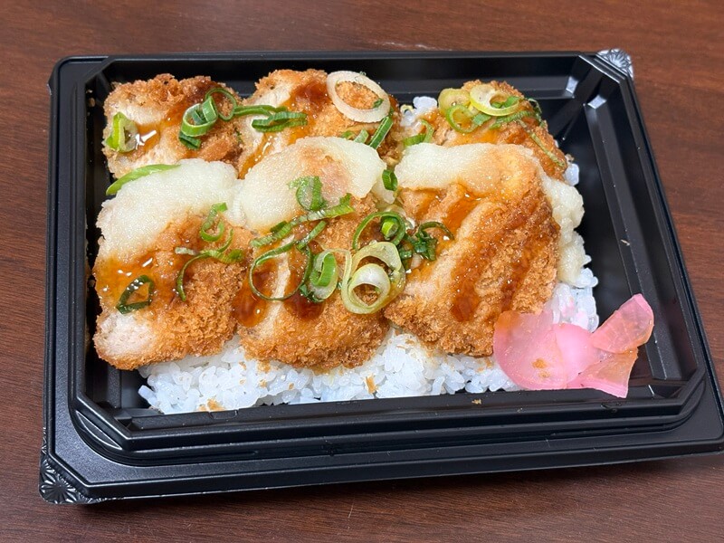 ハローズのすだちおろしやわらかヒレカツ重