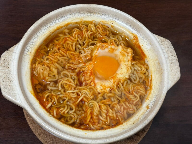 日清辛ミョン 韓国風旨辛ラーメン